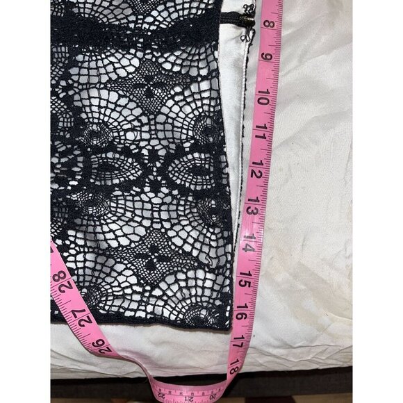 ALEXIS Black Lace Up Pants With Floral Pattern size Medium - Picture 6 of 10